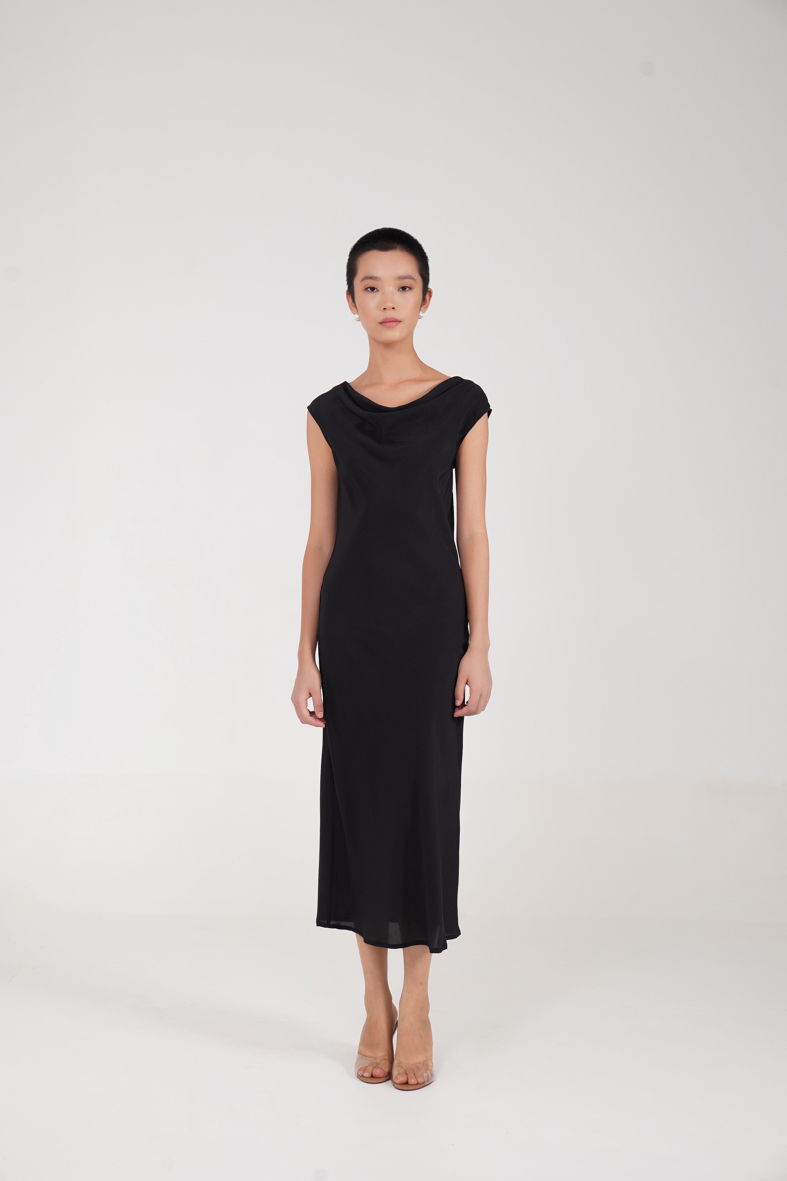 Black crepe hotsell maxi dress